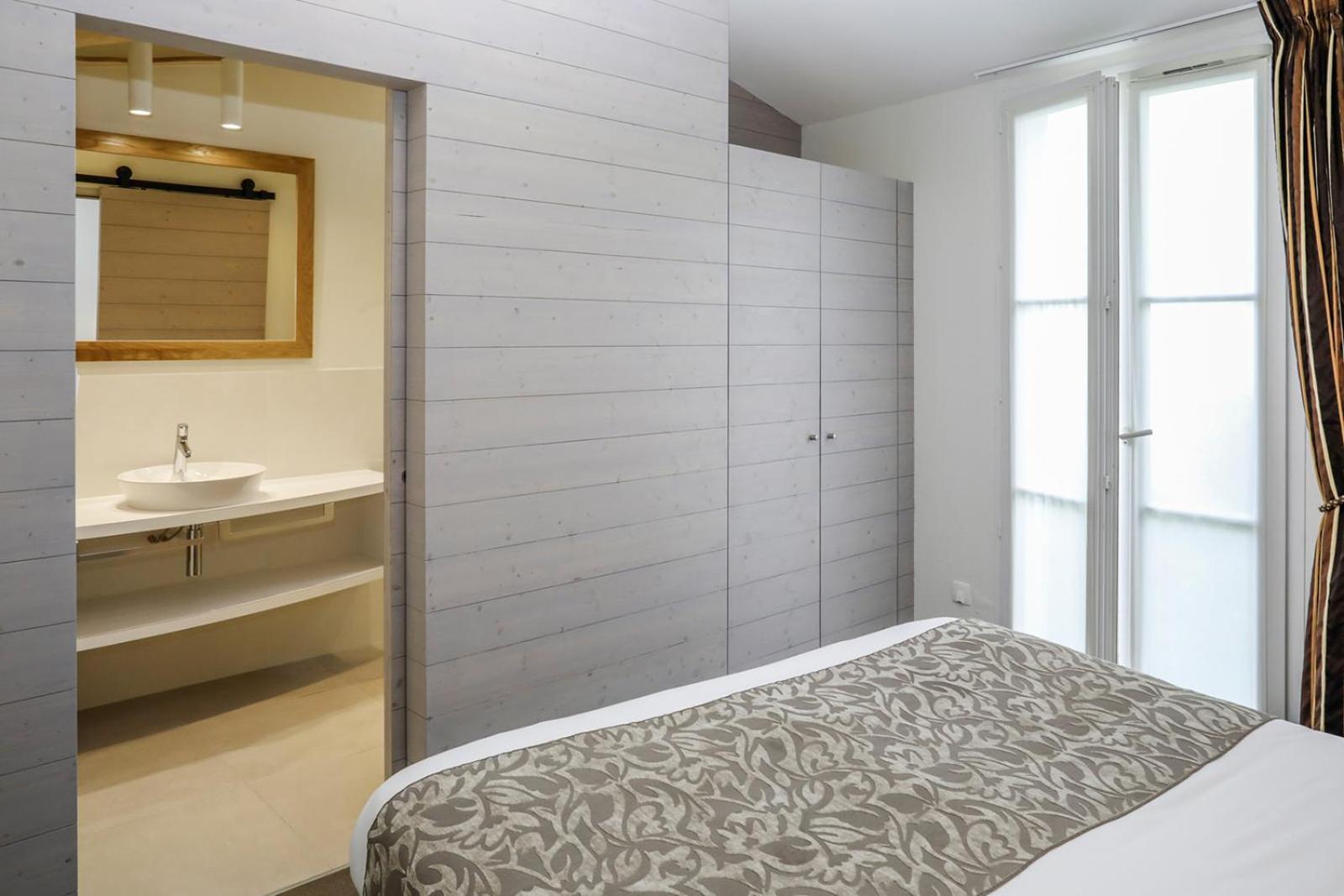 Garden Side Suite